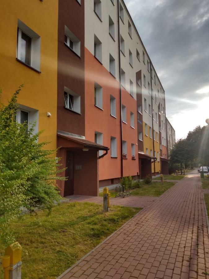 Appartement Apartament Beksa à Sanok Extérieur photo